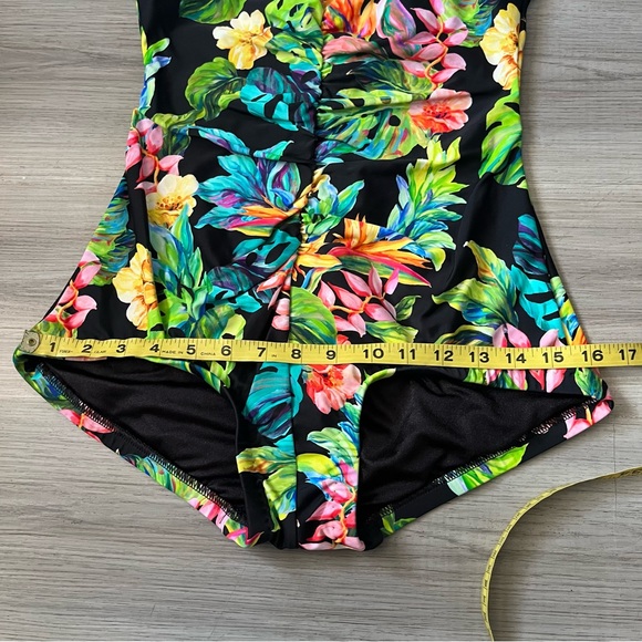 Maxine Of Hollywood Oahu Oasis Shirred Front Girl Leg One-Piece Swimsuit Size 8 - Picture 6 of 11